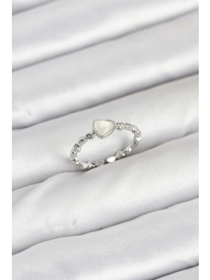 Pileli Store Pirinç Gümüş Renk Kalpli Model Kadın Yüzük