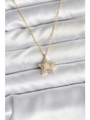 Pileli Store Pirinç Gold Renk Zincirli Yıldızlı Model Kadın Kolye