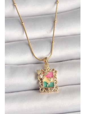 Pileli Store 316L Çelik Gold Renk Renkli Zirkon Taşlı Kelebek Işlemeli Portre Model Kadın Kolye