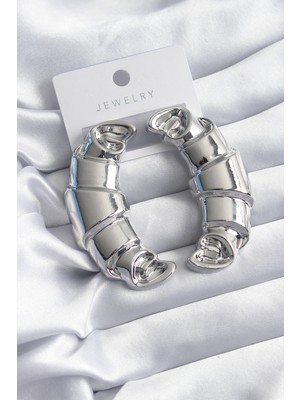 Pileli Store Pirinç Gümüş Renk Kruvasan Model Kadın Küpe