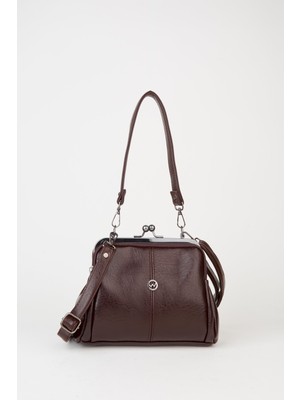 Vivaq Kadın Acı Kahve Kelebek 4 Bölmeli Astarlı Burslu ve Fermuar Kapama El Kol ve Omuz Çantası