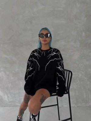 Hobilinka Yıldırım Baskılı Bisiklet Yaka Sweatshirt - Siyah