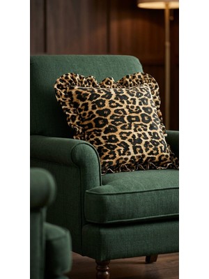 Leopar Desenli Fırfırlı Kırlent Kılıfı
