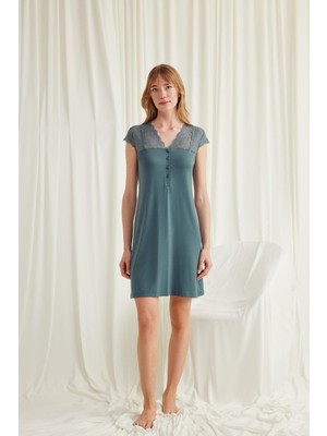 Civetta Koluomzu ve Yakası Dantelli Önü Düğmeli Gecelik