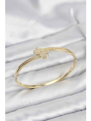 Pileli Store Pirinç Gold Renk Zirkon Taşlı Yonca Model Kadın Kelepçe Bileklik - TJ-BB8227