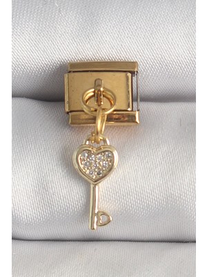 Pileli Store 316L Çelik Gold Renk Sallantı Zirkon Taşlı Kalpli Anahtar Model Nomination Charm - TJ-BC1371