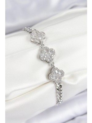 Pileli Store Pirinç Zirkon Taşlı Yonca Model Gümüş Renk Kadın Bileklik - TJ-BB7546