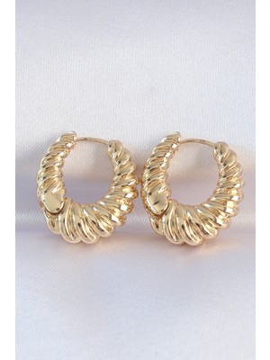 Pileli Store Pirinç Gold Renk Tırtık Detay Bombeli Halka Küpe - TJ-BKP8972