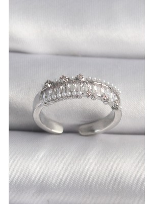 Pileli Store Pirinç Gümüş Renk Zirkon Taşlı Inci Detay Vıp Seri Kadın Yüzük - TJ-BYK3519