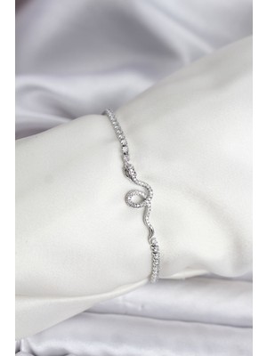 Pileli Store Yılan Model Zirkon Taşlı Gümüş Renk Pirinç Su Yolu Kadın Bileklik - TJ-BB8105