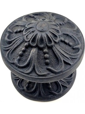 Pileli Store Eco Lounge Antika Tarz Dekoratif Pirinç Çiçekli Kapı Tokmağı - 80 mm Çap, Oksit