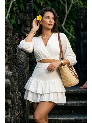 Karın Dekolte 2 Parça Görünümlü Yarım Kol Dantelli Yazlık Bohem Şirin Elbise Beyaz