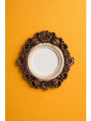 Tilekey Seramik Vintage Eskitme Görünümlü Dekoratif Çerçeve – Taş Tozu El Yapımı Kahve Tonlu Çiçek Motifli Yuvarlak