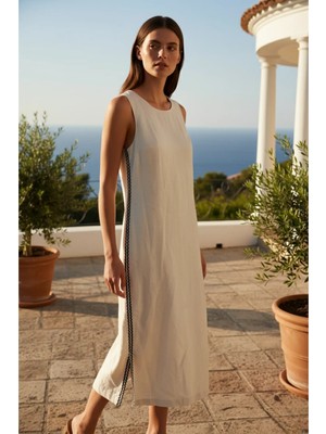 Şerit Detaylı Keten Elbise