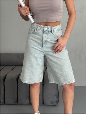 Zeo Basic Kadın Uzun Bermuda Kot Şort Yırtık Detaylı Midi Boy Açık Mavi Kar