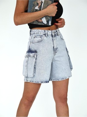 Zeo Basic Kargo Cep ve Pens Detaylı Denim Şort