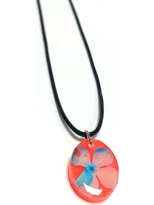 Pileli Store Kartopu Çiçeği Oval Epoksi Kolye