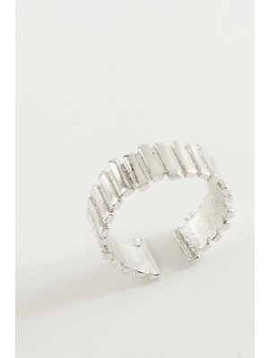 Pileli Store Çizgili Metal Yüzük