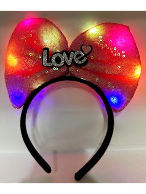 Pileli Store LED Işıklı 3 Farklı Fonksiyonda Yanan Gümüş Love Yazılı Fuşya Pembe Fiyonk Taç 20X17 cm