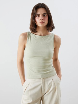 Lc Waikiki Yeni Sezon Kayık Yaka Kadın Atlet