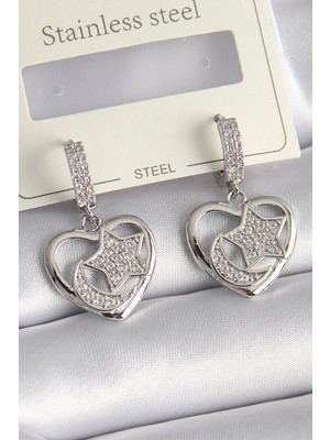 Pileli Store Pirinç Gümüş Renk Kalp Model Zirkon Taşlı Ay Yıldız Işlemeli Kadın Küpe