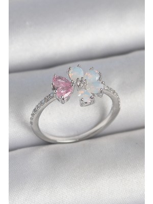 Pileli Store Pirinç Gümüş Renk Beyaz Mineli Pembe Zirkon Taşlı Çiçek Model Kadın Yüzük