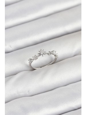 Pileli Store Pirinç Gümüş Renk Manifest Kadın Yüzük