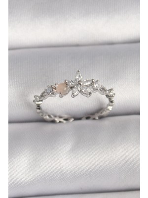 Pileli Store Pirinç Gümüş Renk Zirkon Taşlı Çiçek Model Ayarlanabilir Yüzük