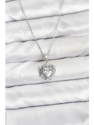 Pileli Store 316L Çelik Zincir Gümüş Renk Kalp Model Zirkon Taşlı Kadın Kolye