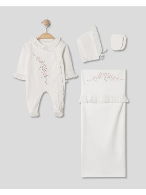 Lenna Baby Krem Pliseli Detaylı 4'lü Yenidoğan Kız Bebek Hastane Çıkışı %100 Pamuk