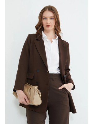 FullaModa Kemerli Kruvaze Yaka Düğmeli Ceket