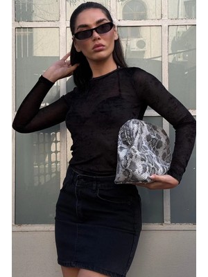 Madmext Siyah Transparan Kadife Dokulu Kadın Bluz MG2730