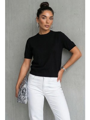 Madmext Siyah Bisiklet Yaka Kadın Triko Tişört MG2703