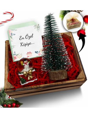 As Gift Mini Kasa Içerisinde Kar Küresi & Çam Ağacı  Hediye Seti