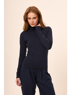 Zoor Ultra Soft Penye Modal Boğazlı Yaka Bluz