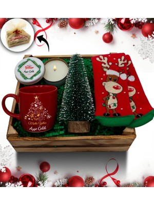As Gift Kasa Içerisinde Çam Ağacı & Kişiye Özel Kırmızı Kupa & Metal Kutulu Mum & Yılbaşı Çorabı Hediye Seti