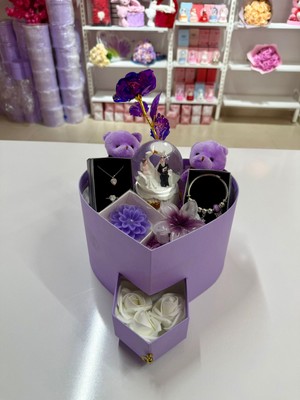 Ayı Evreni Romantik Hediye Kutusu Mor | Lila Kutu | Kar Küresi, Çelik Takı Seti, Peluş Ayıcık | Sevgiliye, Anneye, Doğum Günü, 14 Şubat, Yıldönümü