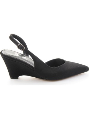 Bambi Mat Siyah  Kadın Dolgu Topuklu Ayakkabı K01735100238