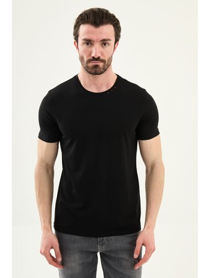 MCR Düz Slim Fit Yaka Detaylı Bisiklet Yaka Erkek T-Shirt