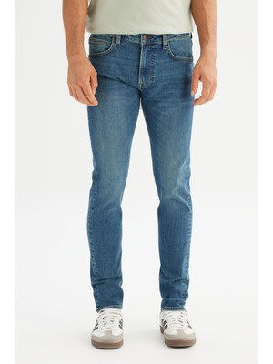 Lee Pamuklu Slim Fit Normal Bel Dar Paça Denim Jeans Erkek Kot Pantolon L7190006 2xt