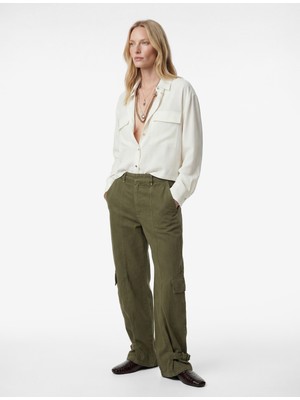 Koton Regular Fit Uzun Kollu Kapaklı Cep Detaylı Saten Crop Gömlek