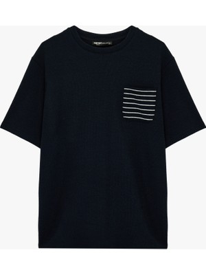 Koton Regular Fit Çizgili Cep Detaylı Kısa Kollu Bisiklet Yaka Tişört