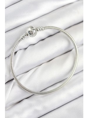 Inure Jewelry Pirinç Charm Topcuk Model Gümüş Renk Kadın Bileklik