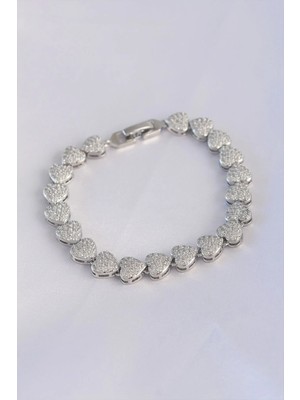 Inure Jewelry Vip Seri Pirinç Zirkon Taşlı Gümüş Renk Kalp Model Bileklik