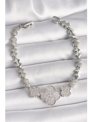 Inure Jewelry Pirinç Gümüş Renk Zirkon Taşlı Yonca Model Zincir Model Kadın Bileklik