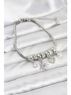 Inure Jewelry Pirinç Gümüş Renk Kutup Yıldızı ve Kalp Charmlı Kadın Bileklik