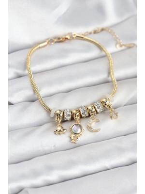 Inure Jewelry Pirinç Gold Renk Uzay Tema Charmlı Kadın Bileklik