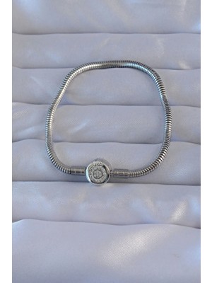 Inure Jewelry Pirinç Gümüş Renk Zirkon Taşlı Charm Bileklik