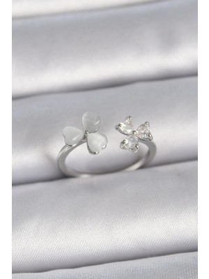 Inure Jewelry Pirinç Gümüş Renk Ayarlanabilir Zirkon Taşlı Beyaz Mineli Kalp Model Kadın Yüzük