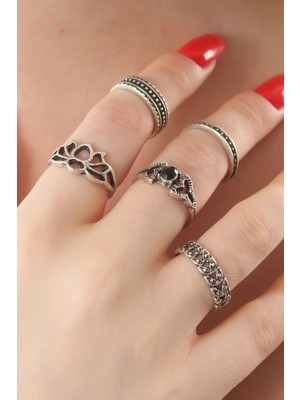 Inure Jewelry Gümüş Renk Lotus Model Siyah Kristal Taş Detay Bayan Yüzük Kombin